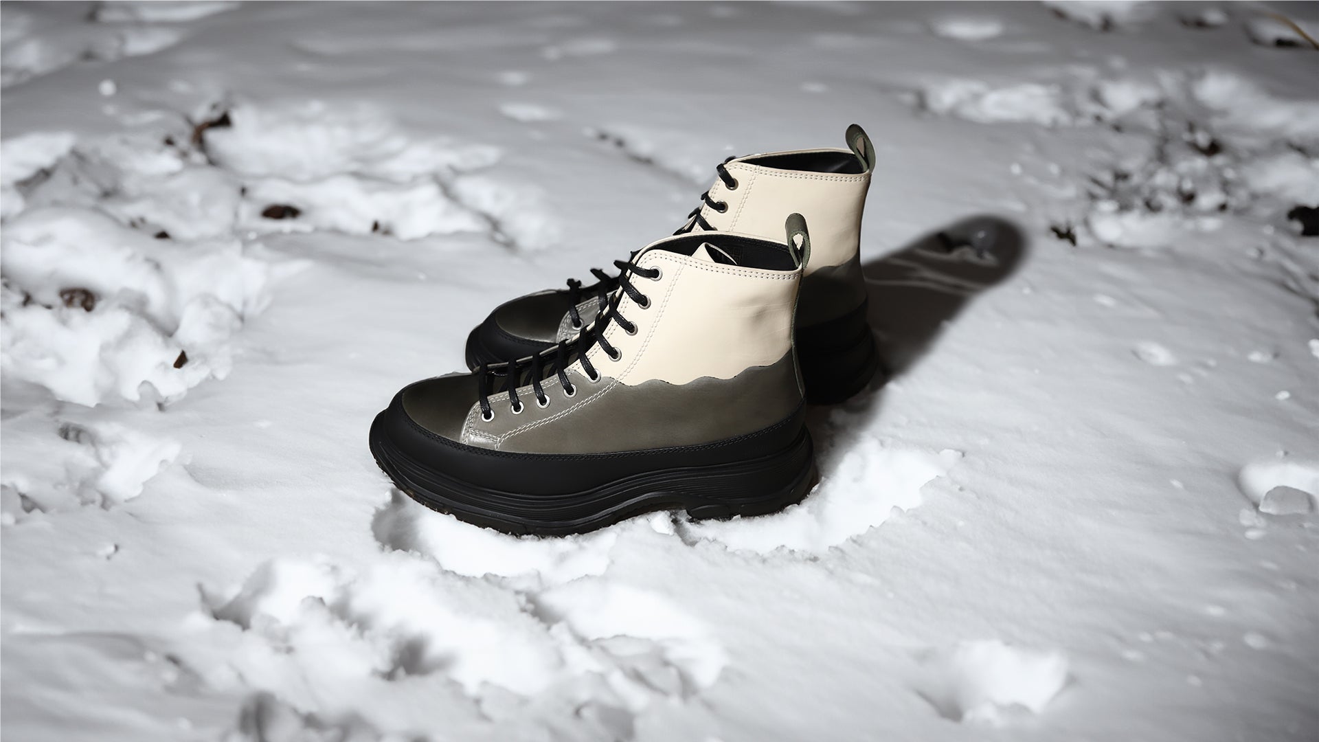 Six chaussures pour marcher dans la neige !